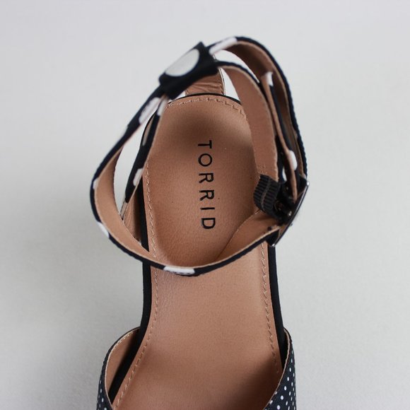 Torrid Black White Polka Dot Block Heel Platform Sandals - Picture 12 of 16